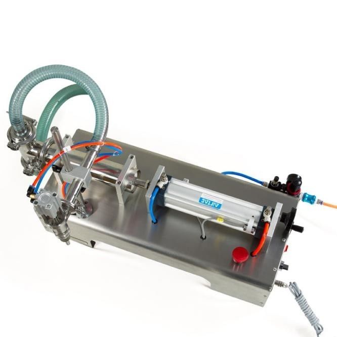 Eenkopige pneumatische semi-automatische vulmachine Horizontale vloeistofvulmachine zuigervulmachine