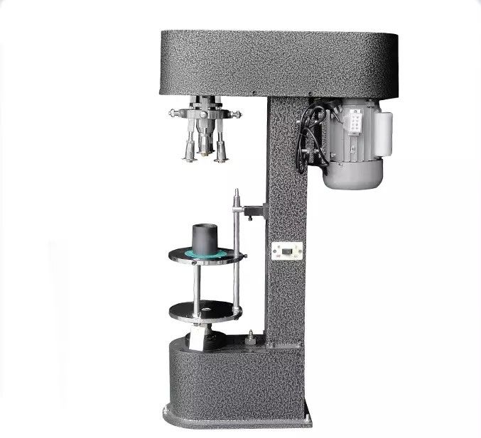 Hoge precisie semi-automatische Ropp Capping Machine voor wijn Whisky flessen Aluminium deksel