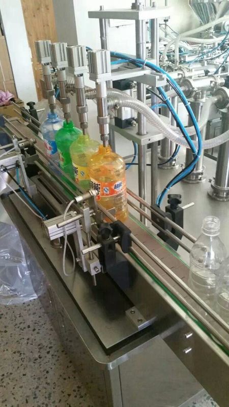 Automatische 4 koppen vloeistof vulmachine flessenlijn vulmachine voor productielijn