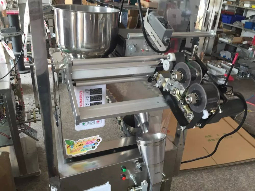 Elektrische half-automatische verpakkingsmachine voor theezakken met betrouwbare motorcomponenten