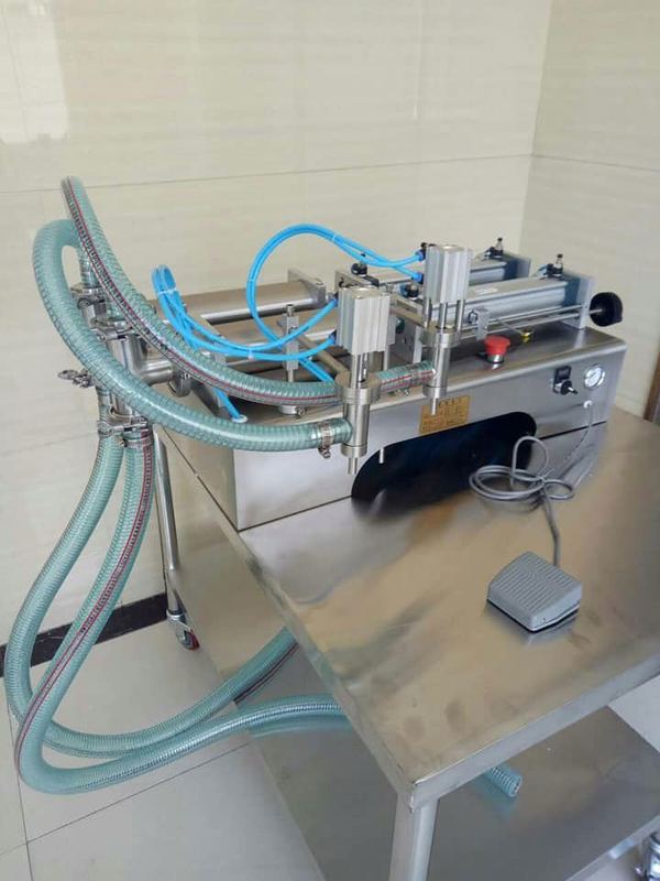 Dubbele sproeiers pneumatische vloeistofvulmachine voor het vullen van shampoo, olie, chemicaliën G1WY-2Y-500