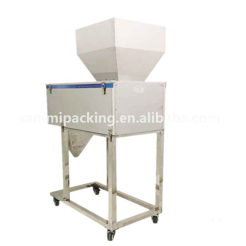 Automatische semi-automatische korrelgraanvulmachine voor tarwe, suiker, bonen, rijst met grote trechter, kernmotor, dranktoepassing