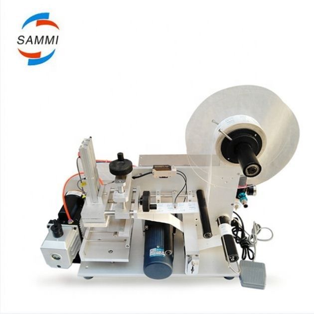 Hot Selling Elektrische Platte Flessen Etiketteermachine Lage Kosten Professionele Vierkante Flessen Sticker Hoge Nauwkeurigheid Etiketteermachine