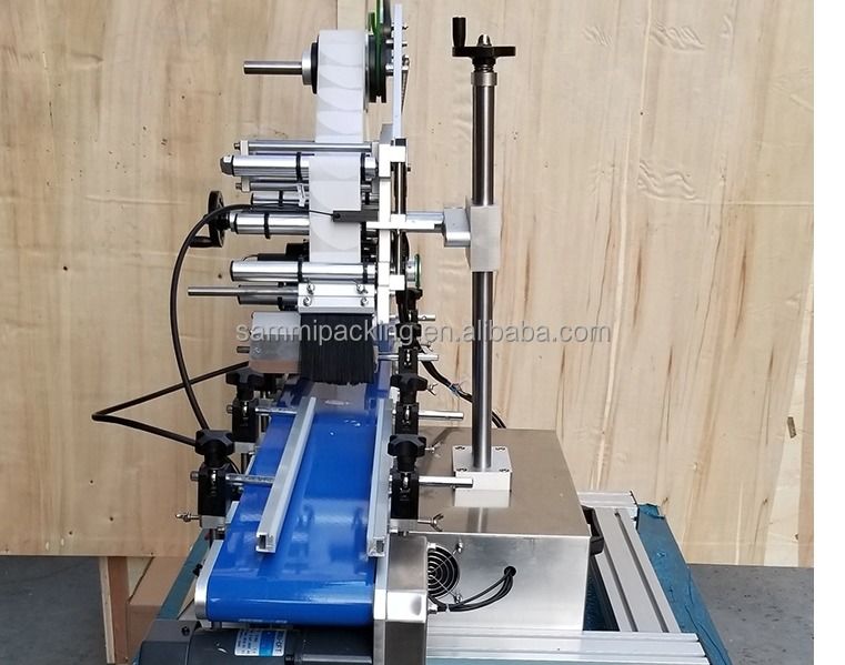 Professionele High-Speed Automatische Etiketteermachine voor Vlakke Oppervlakken, Dozen, Zakken - Zelfklevende Sticker Etiketteermachine met Transportband