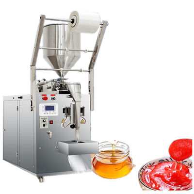 Pneumatische automatische verpakkingsmachine voor het vullen van vloeibare zakjes met saus en pasta
