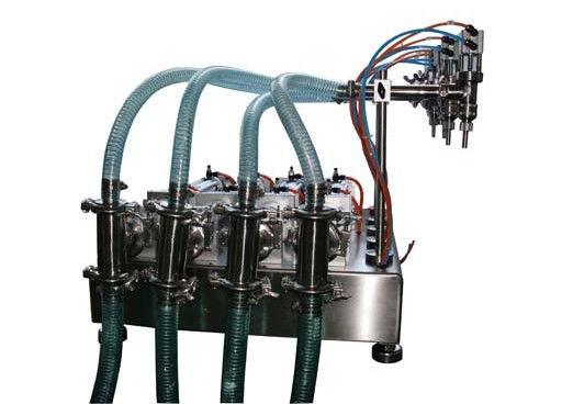 4 koppen Pneumatische vloeistofvullende verpakkingsmachine voor drank-olie shampoo