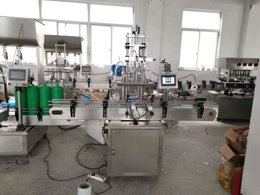 Automatische zuigers vloeibare flessen vullen Deksel en etikettering machine